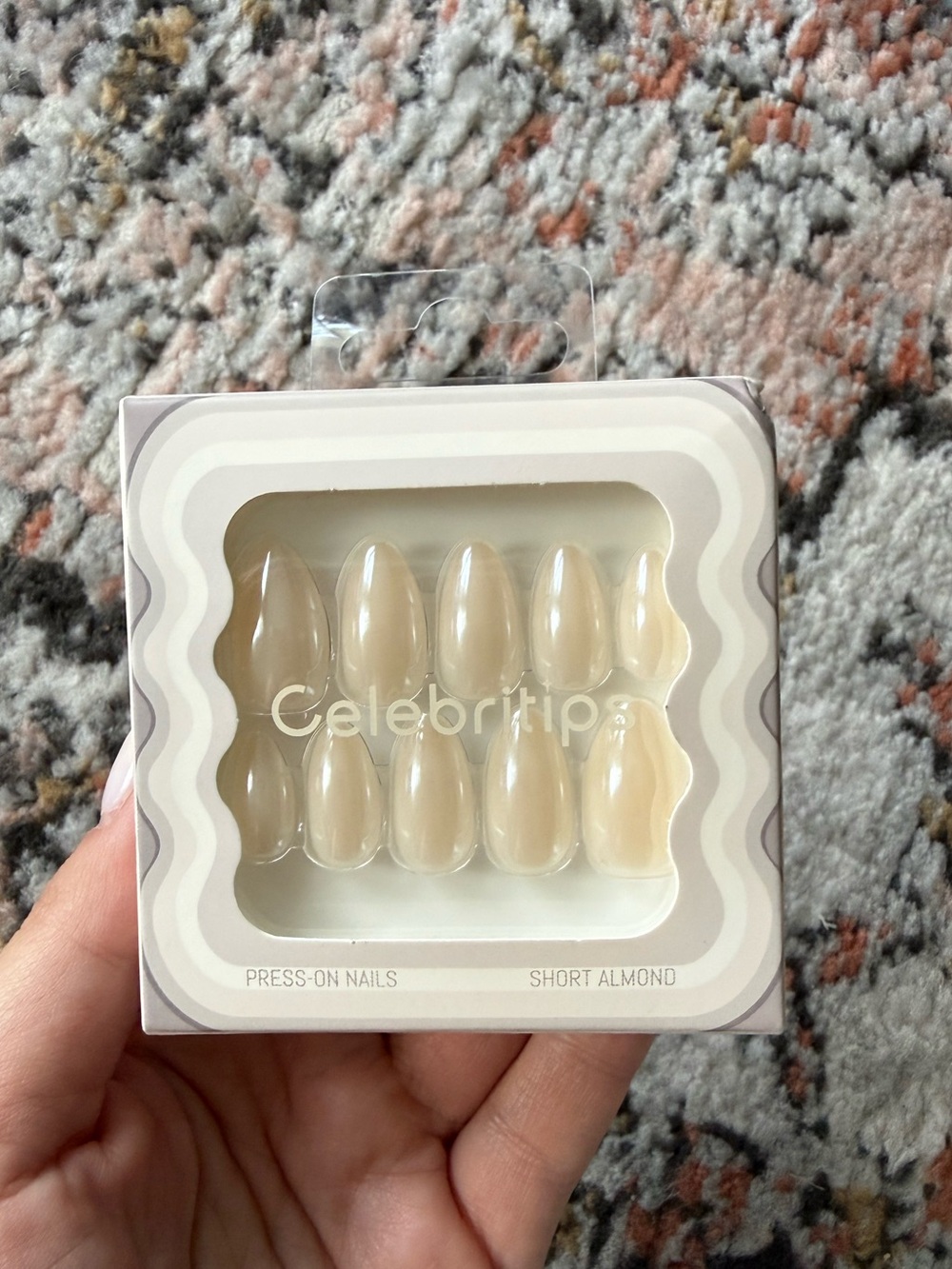 NEW- Celebritips Short Almond Press-On Nails